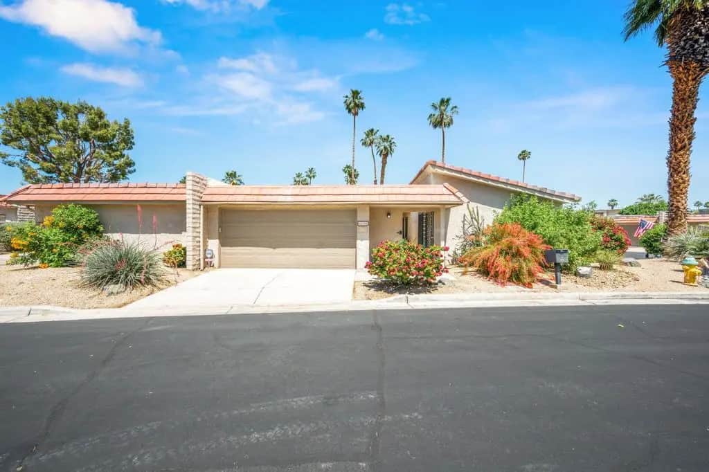 68390 Calle Barcelona, Cathedral City, CA — listing photo 1