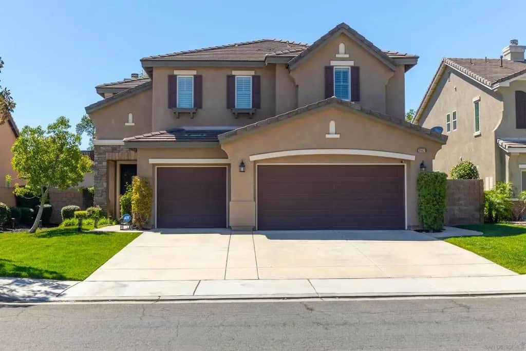 35631 Sainte Foy Street, Murrieta, CA — listing photo 1