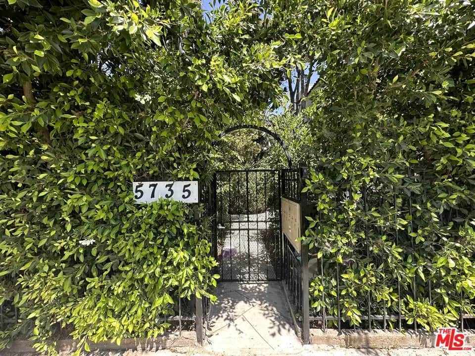 5735 Camerford Avenue, Los Angeles, CA — listing photo 1