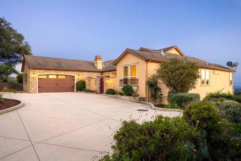 960 Smith Road, Watsonville, CA — listing photo 1