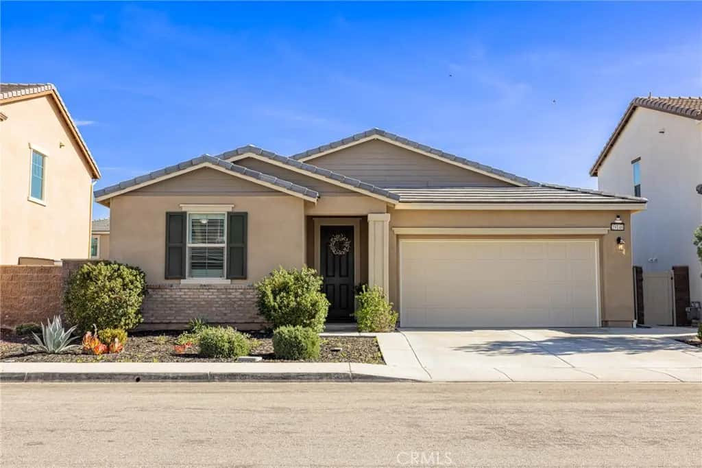 29146 Sunforest, Lake Elsinore, CA — listing photo 1