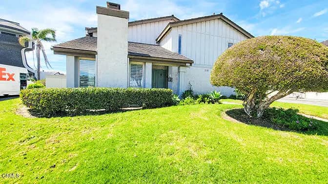 3141 Harbor, Oxnard, CA — listing photo 1