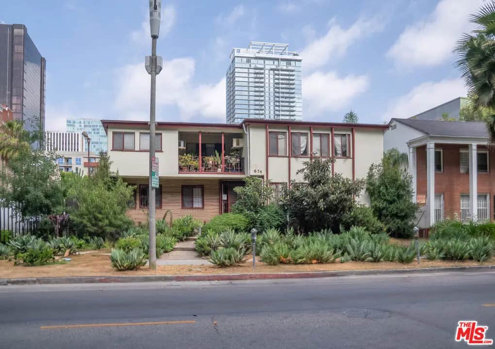 674 S Catalina Street, Los Angeles, CA — listing photo 1