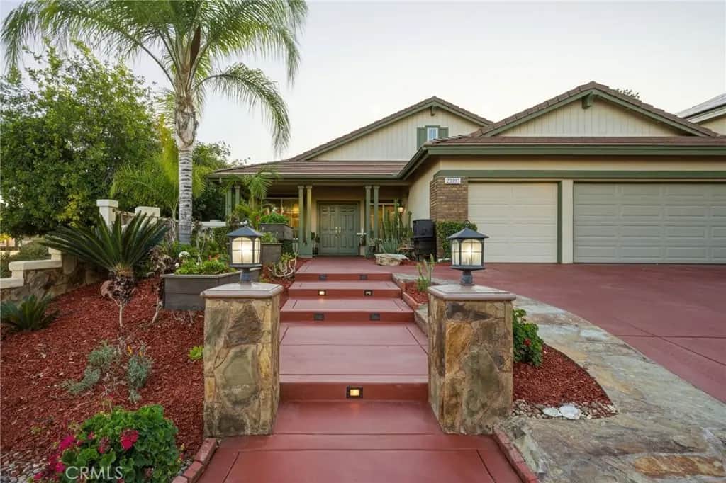 23993 Via Madrid, Murrieta, CA — listing photo 1