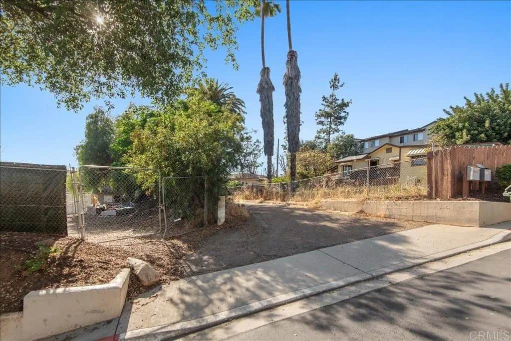 12828 Mapleview St, Lakeside, CA — listing photo 1