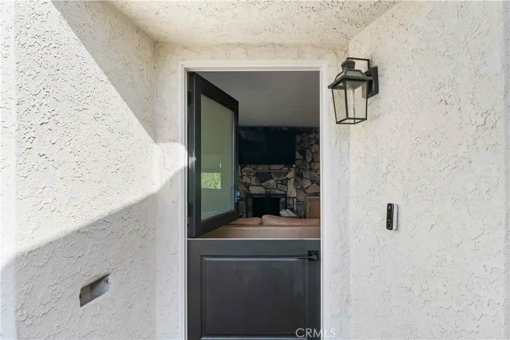 5824 Compass Drive, Los Angeles, CA — listing photo 1