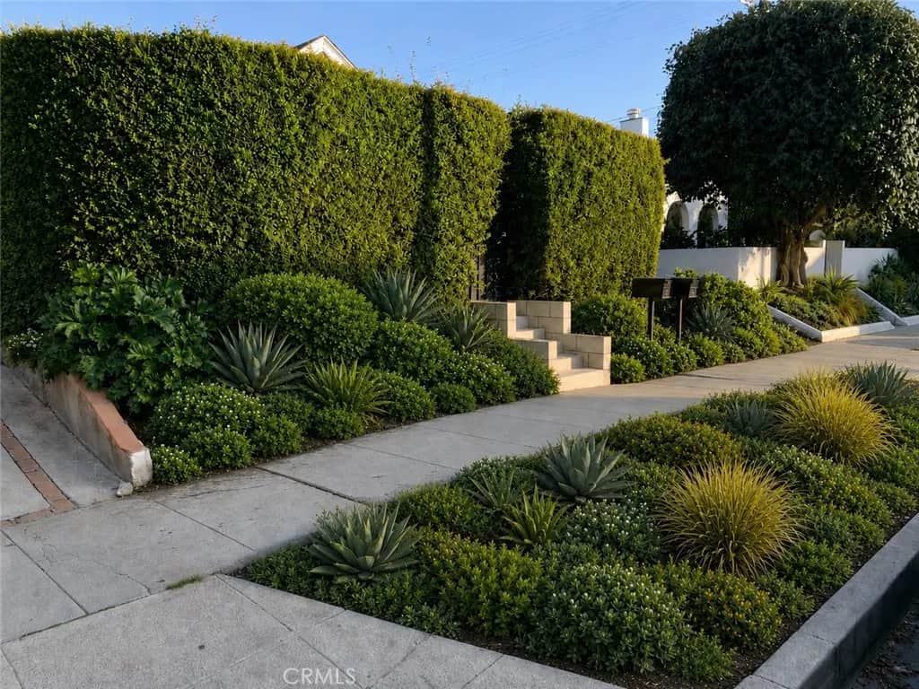 716 N Sierra Bonita Avenue, Los Angeles, CA — listing photo 1