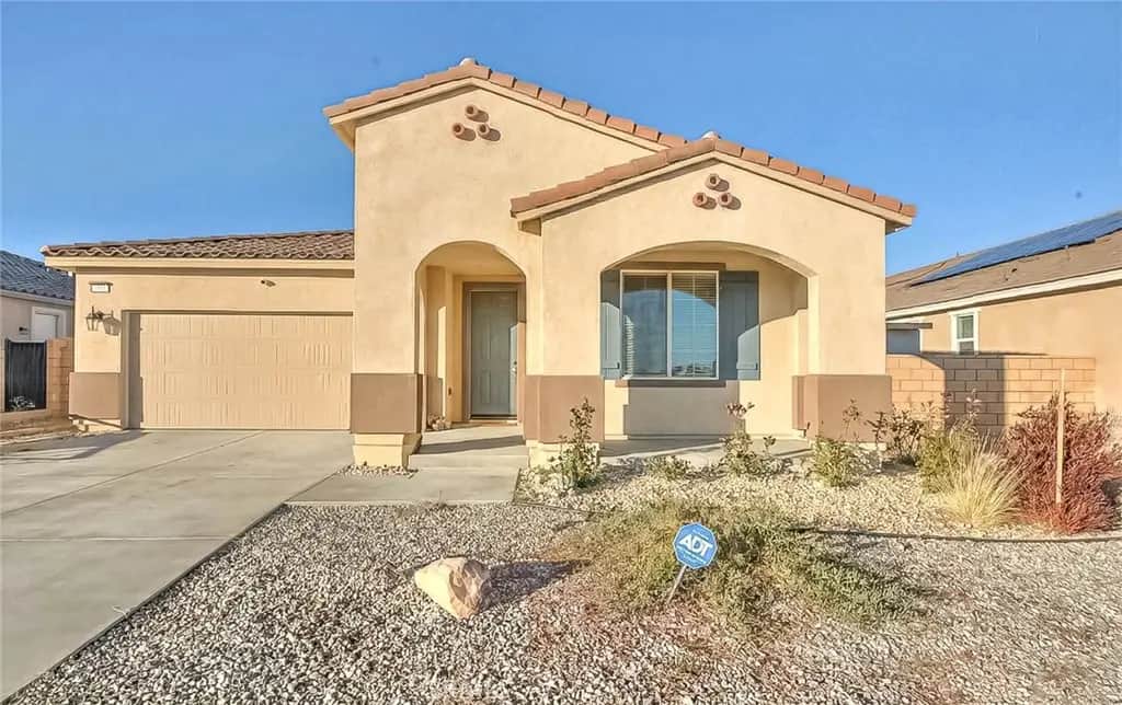 11912 Olivine, Victorville, CA — listing photo 1