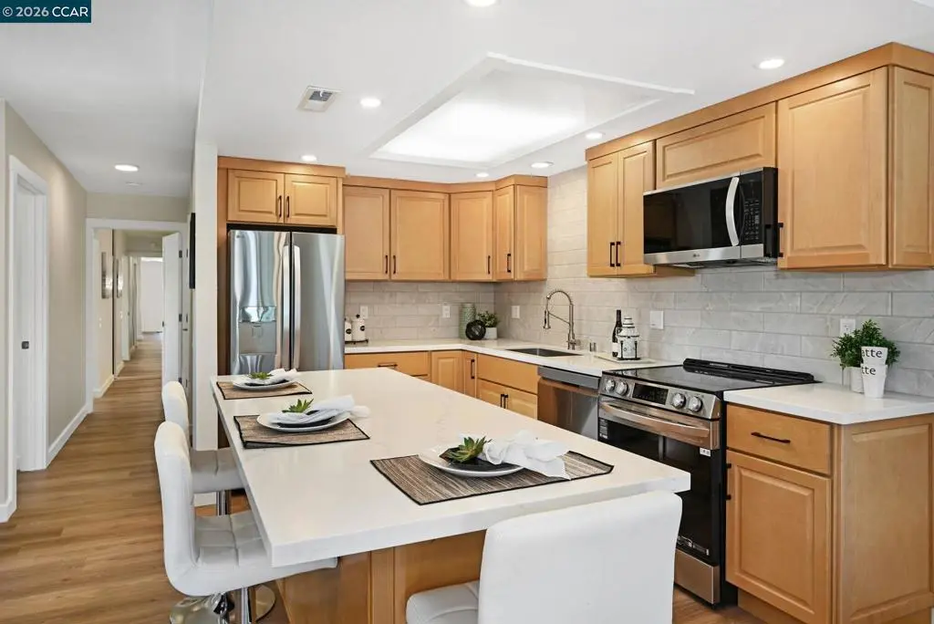 2000 Pine Knoll Dr 2, Walnut Creek, CA — listing photo 1
