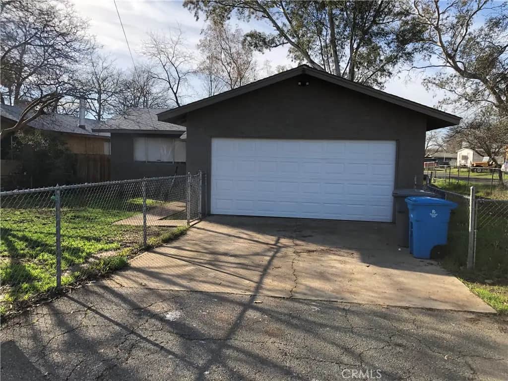 1071 12th, Oroville, CA — listing photo 1