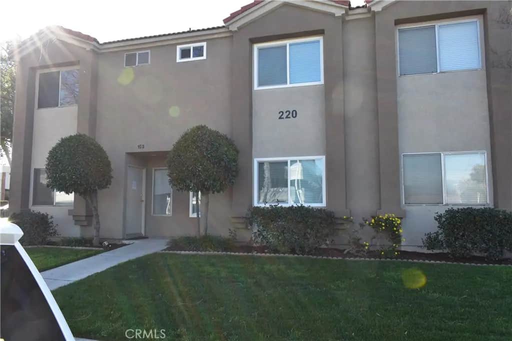 260 W 3rd, Corona, CA — listing photo 1