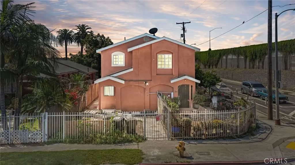 348 W 83rd Street, Los Angeles, CA — listing photo 1