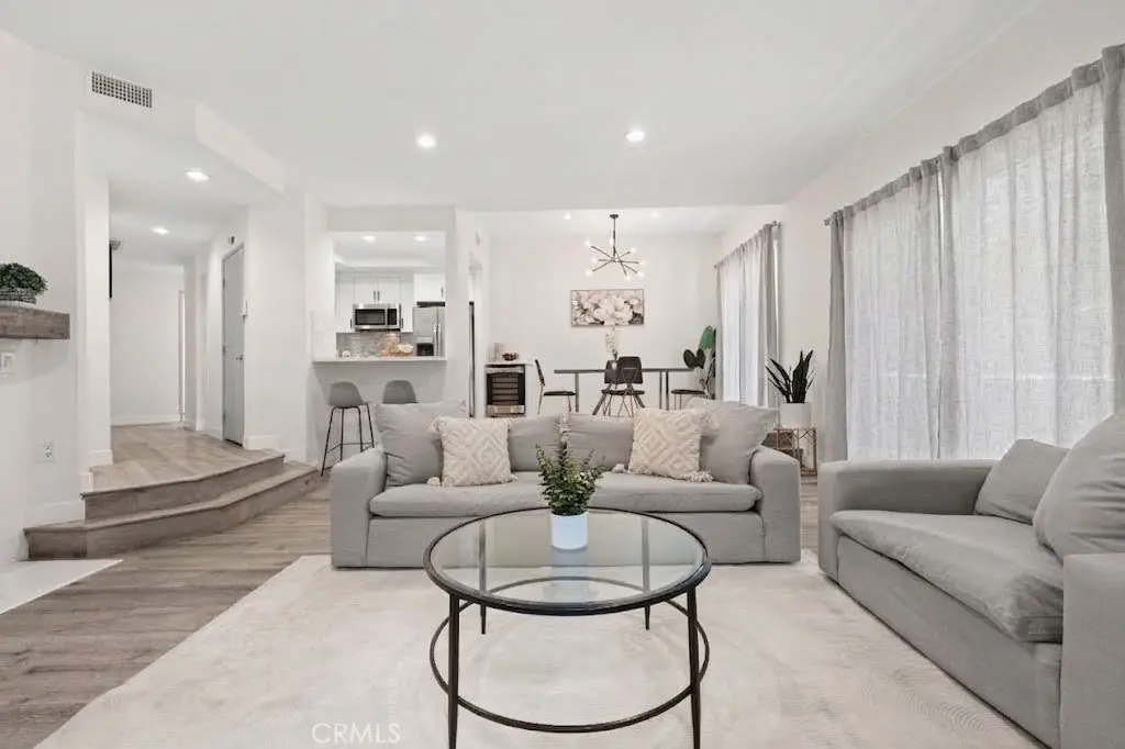 11949 Goshen Avenue 110, Los Angeles, CA — listing photo 1