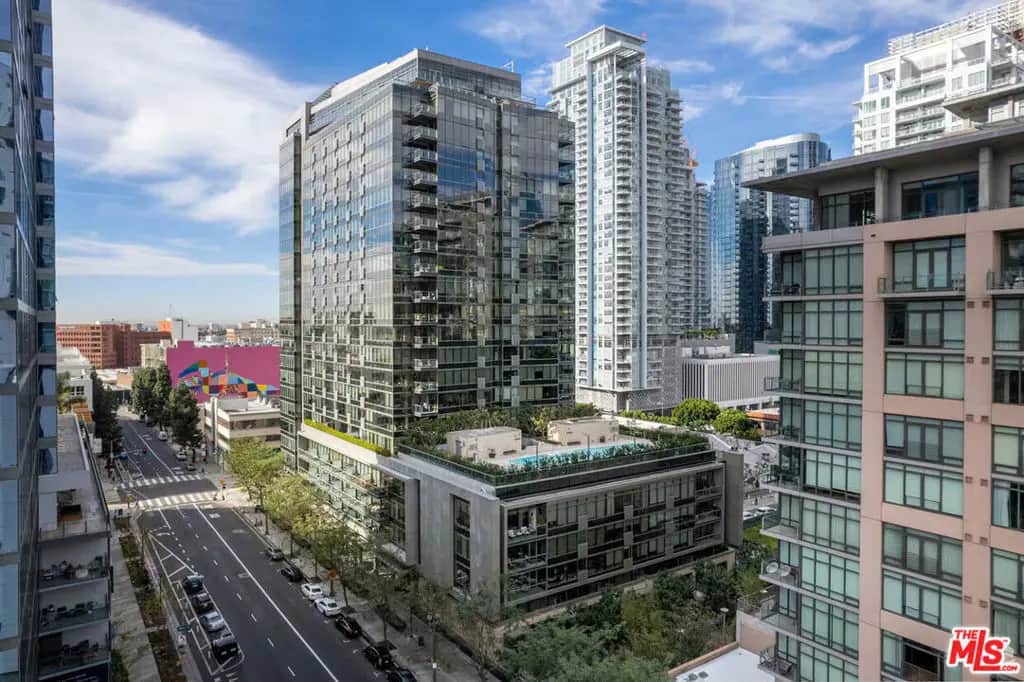1155 S Grand Avenue 401, Los Angeles, CA — listing photo 1