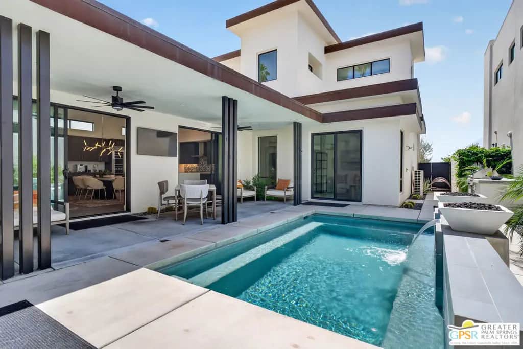 1320 Woodward Way, Palm Springs, CA — listing photo 1