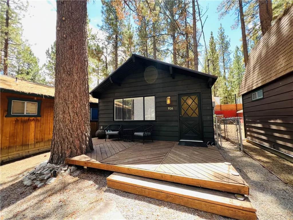 926 E Barker, Big Bear City, CA — listing photo 1