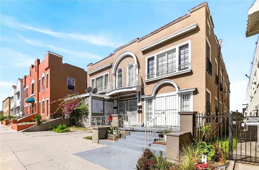 139 S Manhattan, Los Angeles, CA — listing photo 1