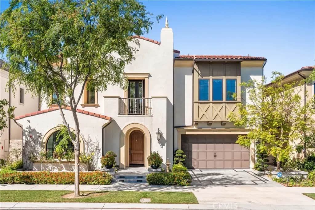 114 Interstellar, Irvine, CA — listing photo 1