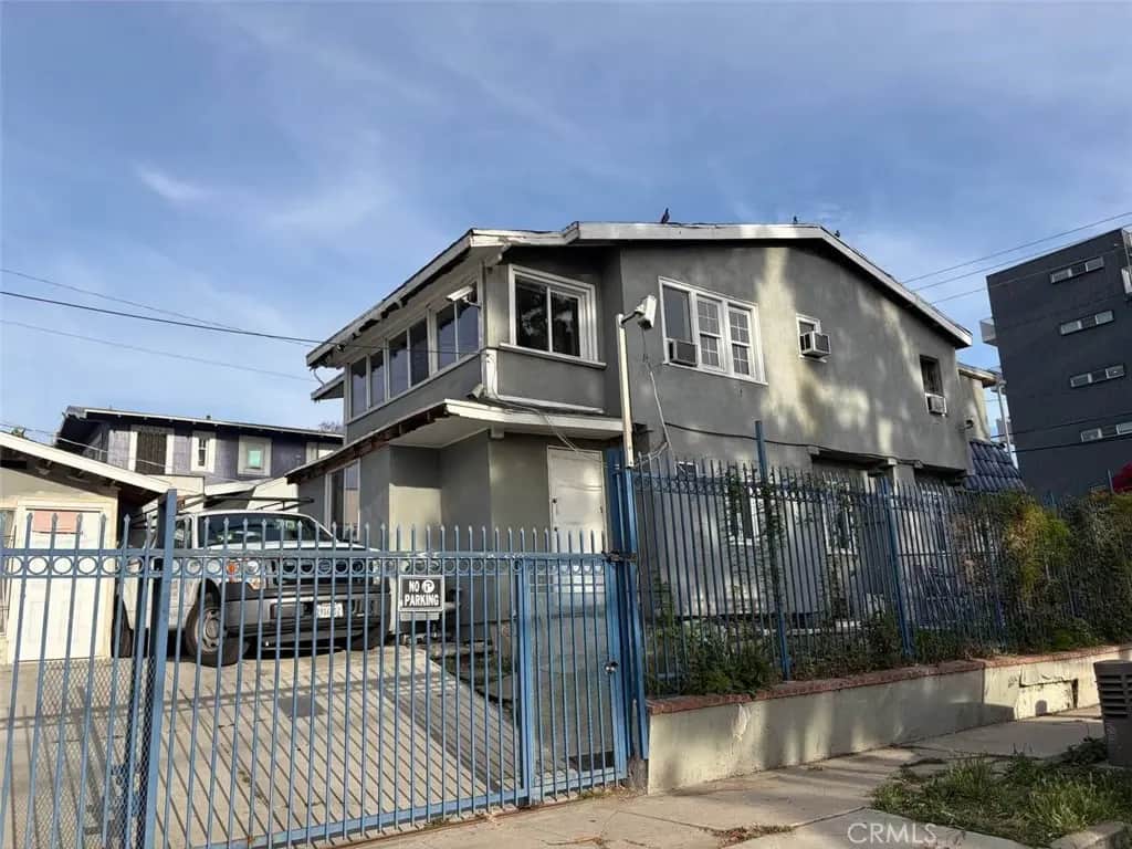 4917 Melrose, Los Angeles, CA — listing photo 1