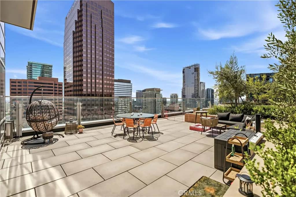877 S Francisco 2503, Los Angeles, CA — listing photo 1
