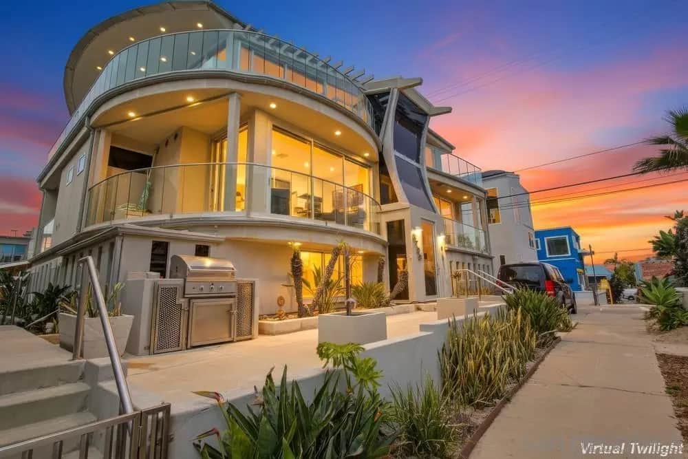 3786 Strandway 1, San Diego, CA — listing photo 1