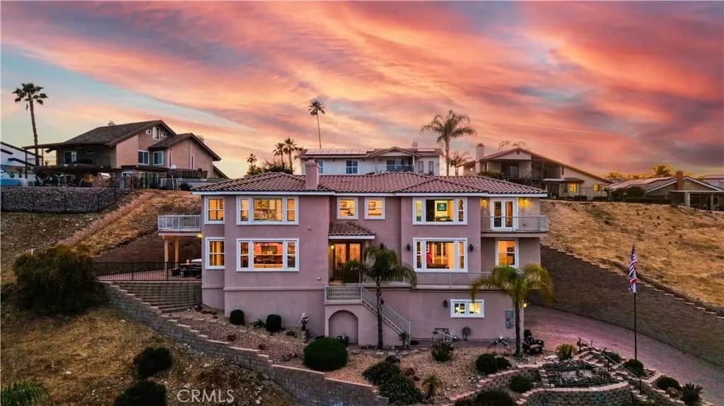 22175 Crusader, Canyon Lake, CA — listing photo 1