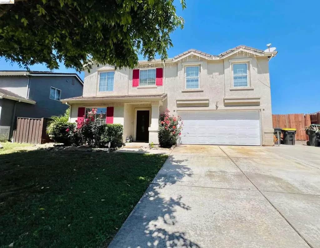 2215 Dune Pl, Stockton, CA — listing photo 1