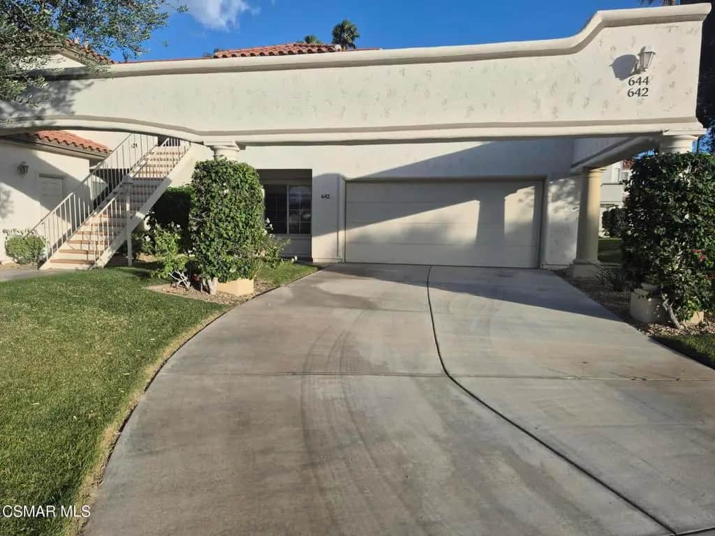 642 Vista Lago Circle N, Palm Desert, CA — listing photo 1