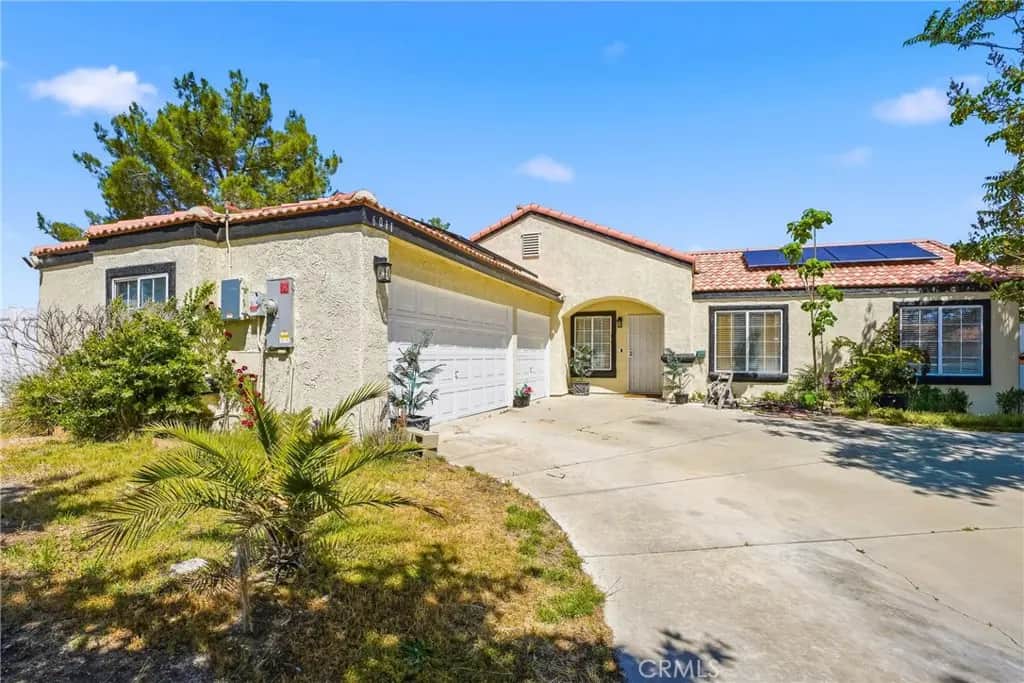 6011 Sandpiper, Palmdale, CA — listing photo 1