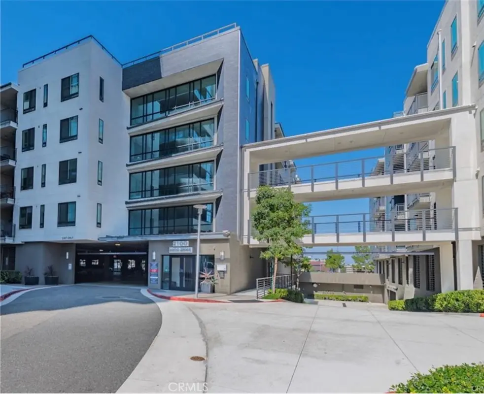 2414 Nolita, Irvine, CA — listing photo 1