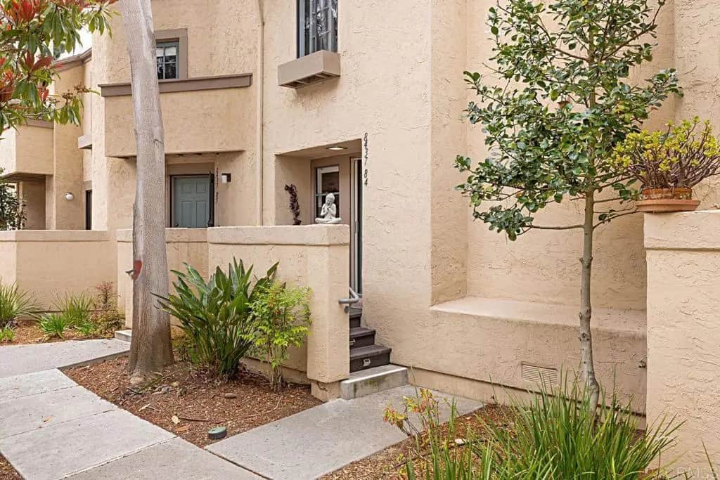 8437 Via Mallorca 84, La Jolla, CA — listing photo 1
