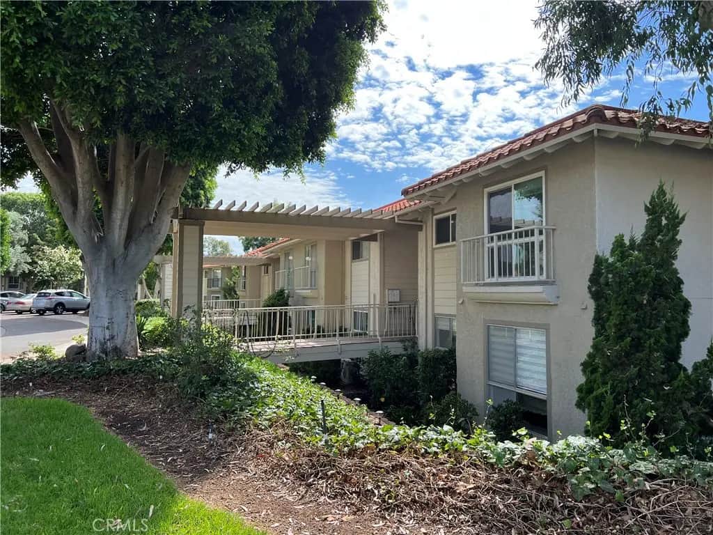 3273 San Amadeo D, Laguna Woods, CA — listing photo 1