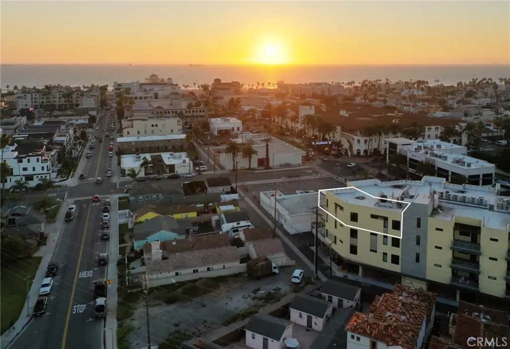 414 Main 400, Huntington Beach, CA — listing photo 1