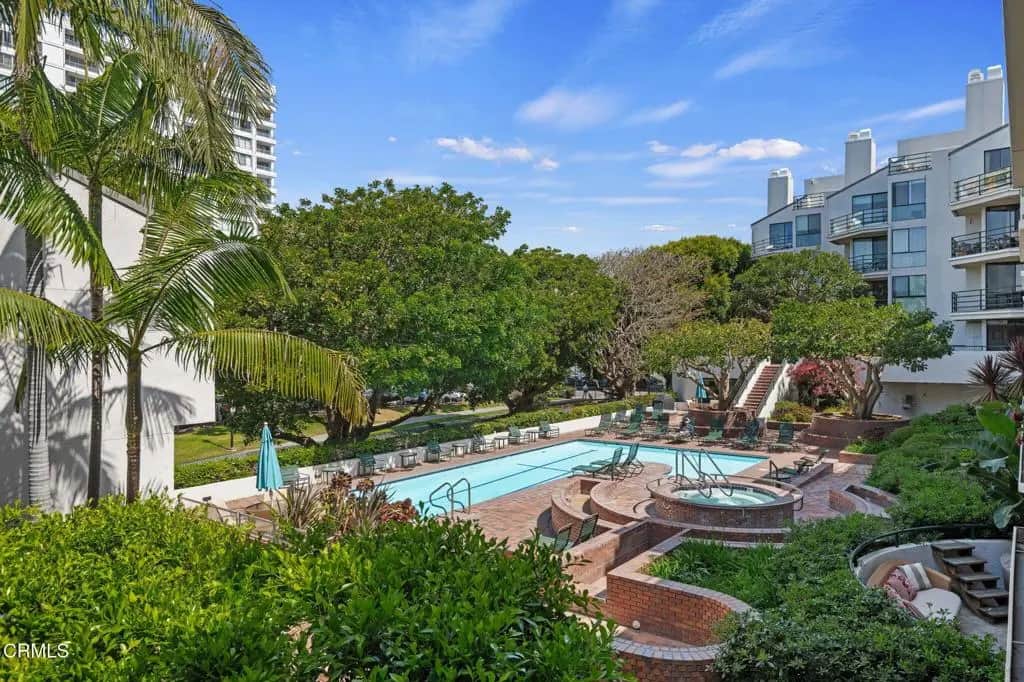 2920 Neilson Way 304, Santa Monica, CA — listing photo 1
