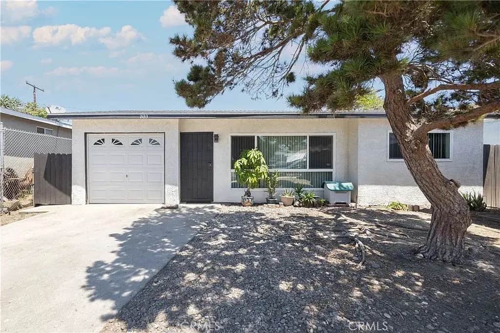 2133 E Lucien Street, Compton, CA — listing photo 1