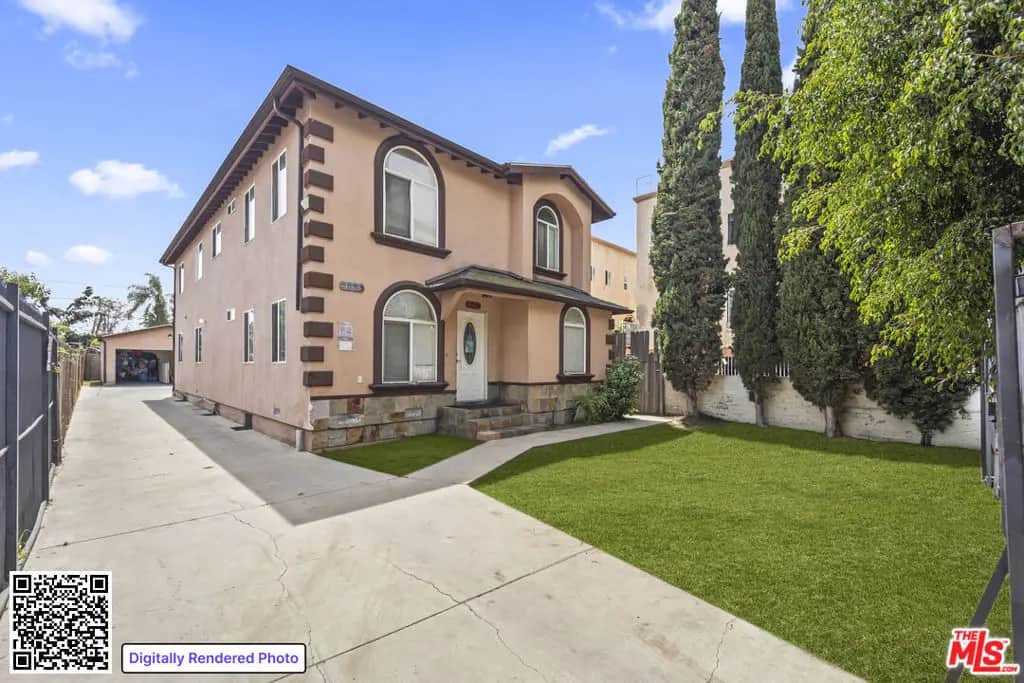 116 E 68th Street, Los Angeles, CA — listing photo 1