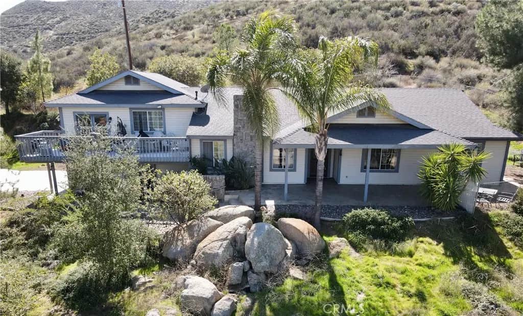 39100 Saddle Ridge, Hemet, CA — listing photo 1