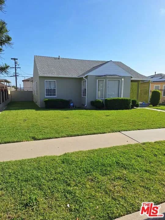 1944 W 108th Street, Los Angeles, CA — listing photo 1