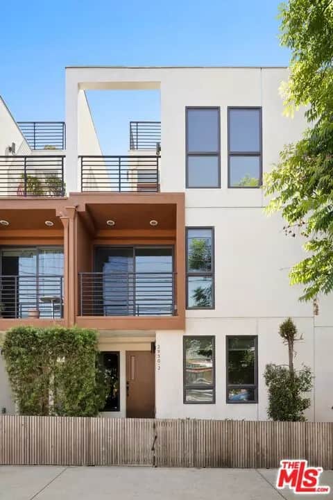2930 Rowena Avenue 2, Los Angeles, CA — listing photo 1