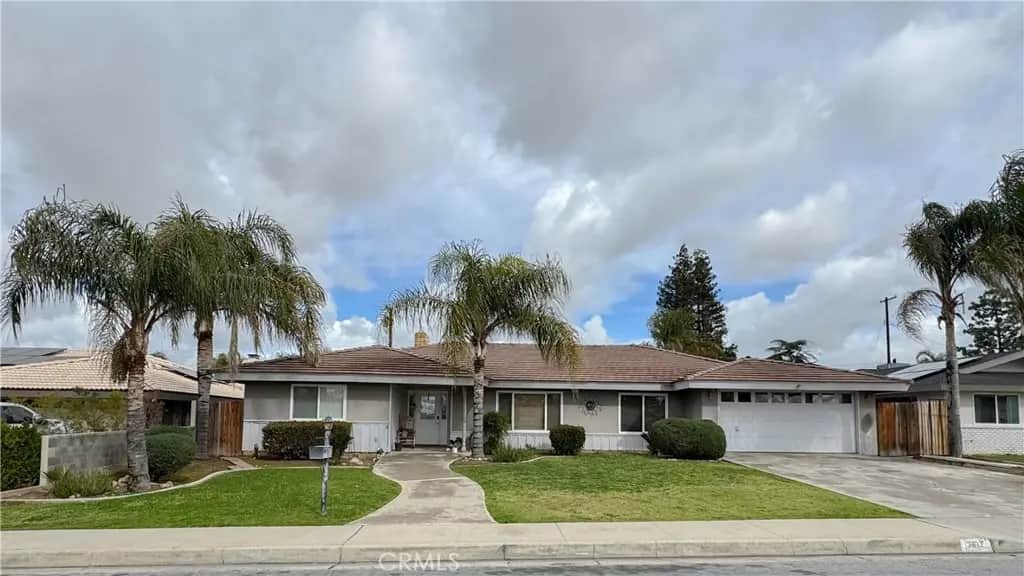 3612 Christmas Tree Lane, Bakersfield, CA — listing photo 1