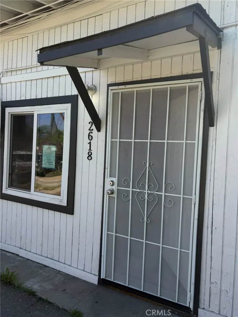 2618 4th, Riverside, CA — listing photo 1