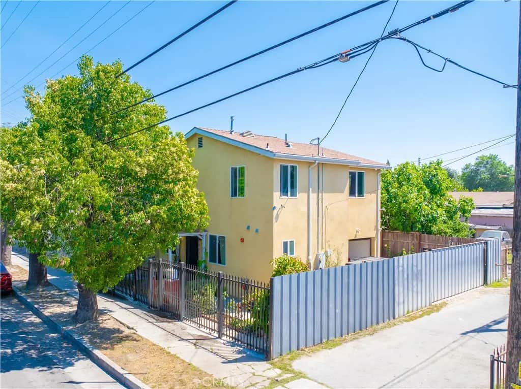 1950 E 97th, Los Angeles, CA — listing photo 1