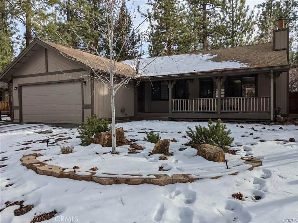 542 E Barker Boulevard, Big Bear City, CA — listing photo 1