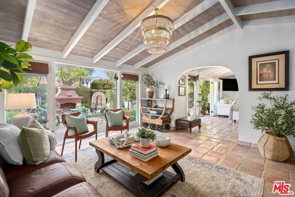 213 Via Cordova, Newport Beach, CA — listing photo 1
