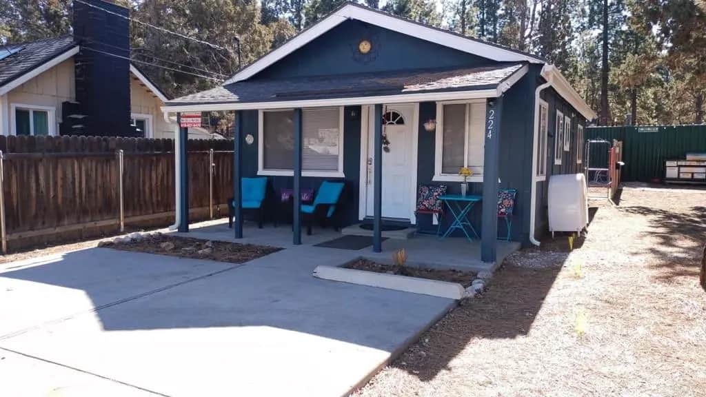 220 Mountain View Bl, Big Bear City, CA — listing photo 1