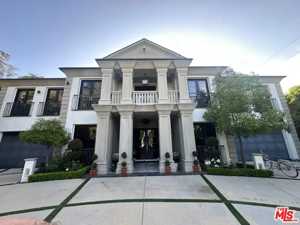 4425 Haskell Avenue, Encino, CA — listing photo 1