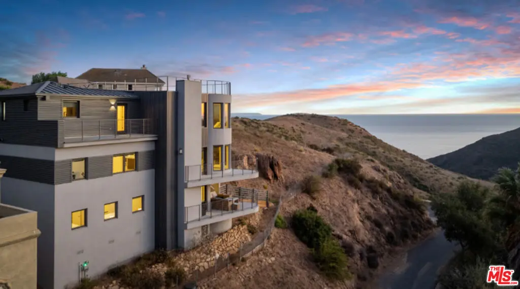 3004 Sequit Dr, Malibu, CA — listing photo 1
