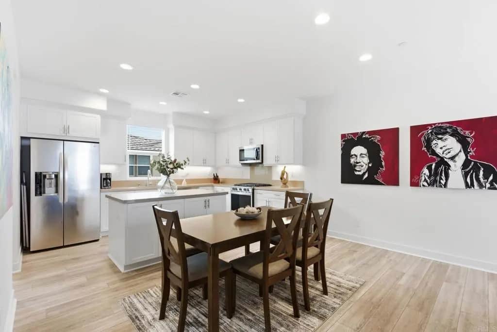 4367 Pacifica Way 2, Oceanside, CA — listing photo 1