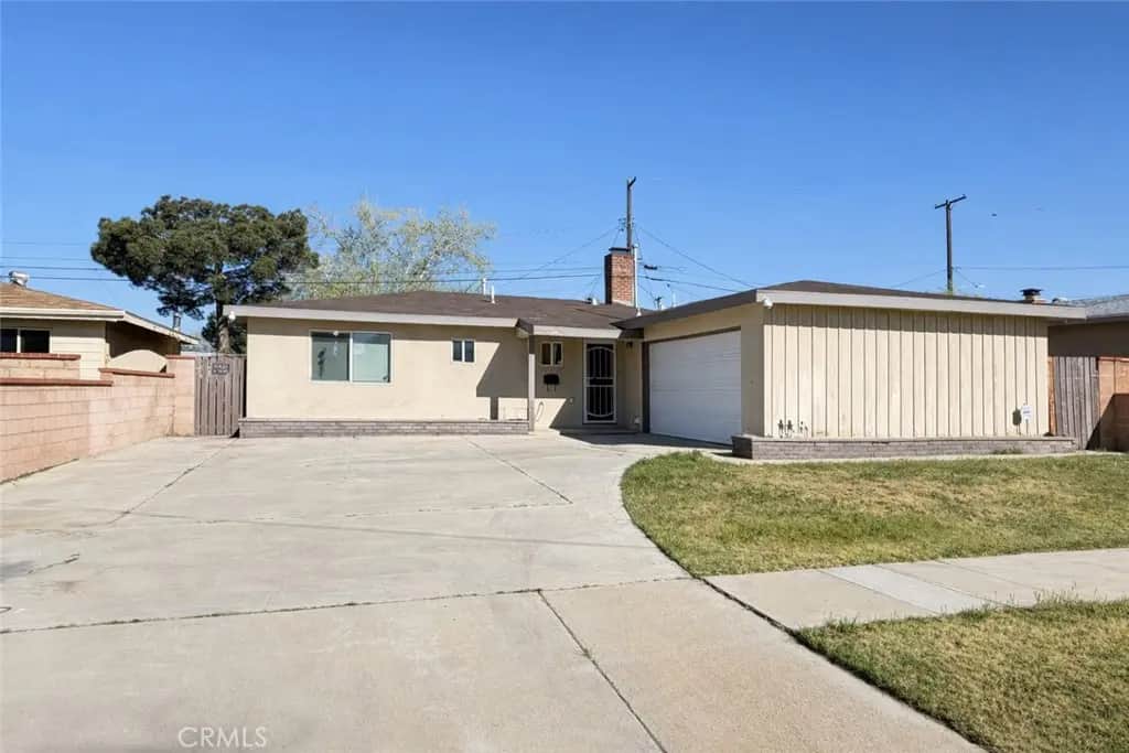 44608 Stanridge, Lancaster, CA — listing photo 1