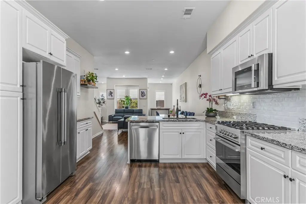 135 Neptune, Irvine, CA — listing photo 1